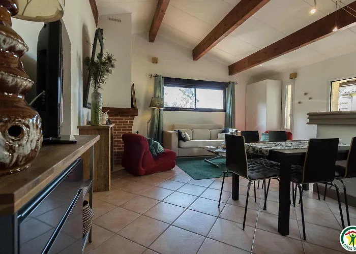 Hébergement de vacances En Sales *