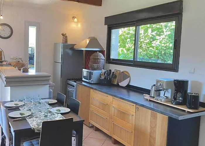 Hébergement de vacances En Sales *