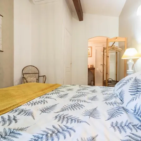 En Sales Feriehus Saint-Jean-Lherm